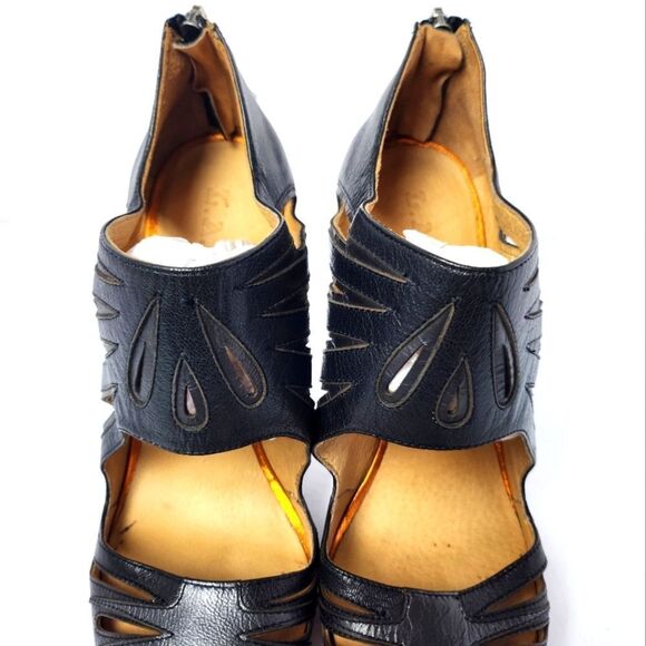 L.A.M.B Kegan Leather Pointed Toe Stiletto Heels Black Size 10M - Picture 5 of 9